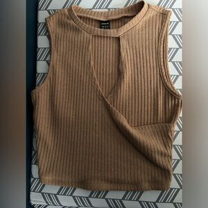 XS brown cropped tank